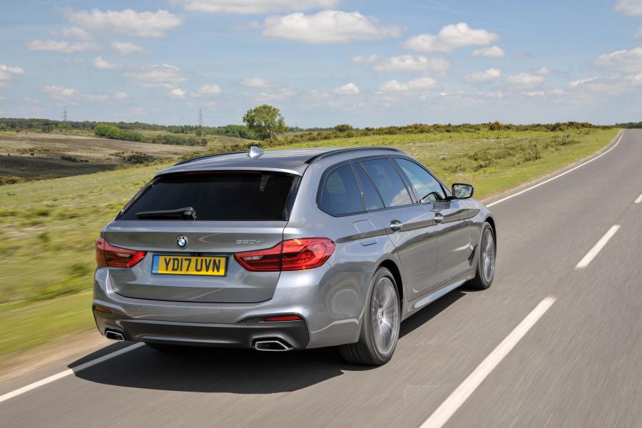  BMW 520d Touring M Sport 2017 года  (UK) (фото 8 из 32)